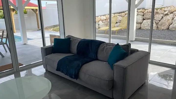 Troisième vue du salon de la Villa Outaouais